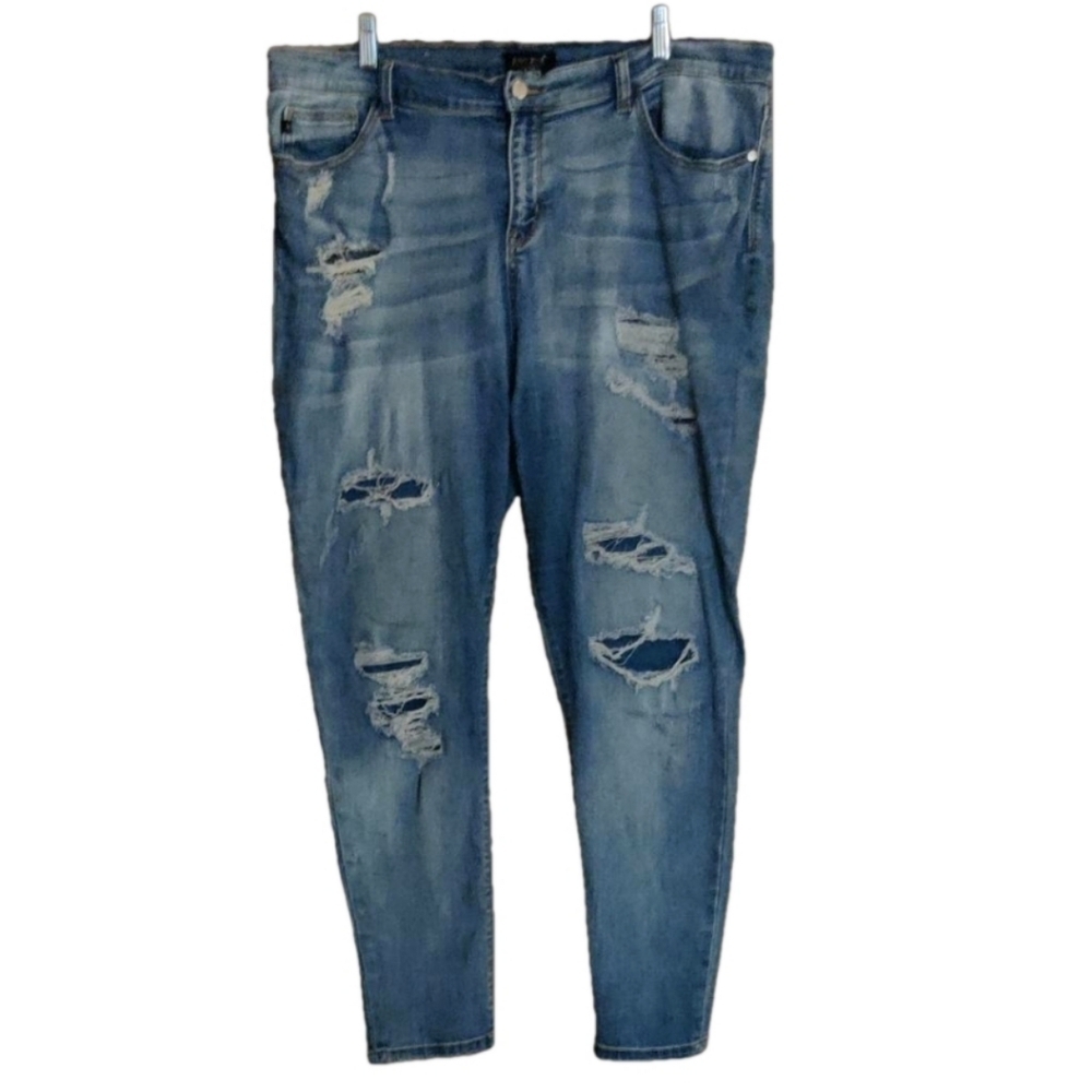 Juicy Blue Women's Distressed Jeans Size 3 XL